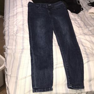 American Eagle short skinny jeans high rise